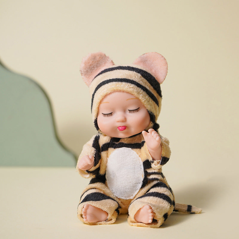 Realistiske mini babydukker med klær